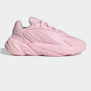 Adidas ozelia womens Light Pink Sneakers size6.5